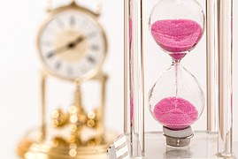 pink sand clock