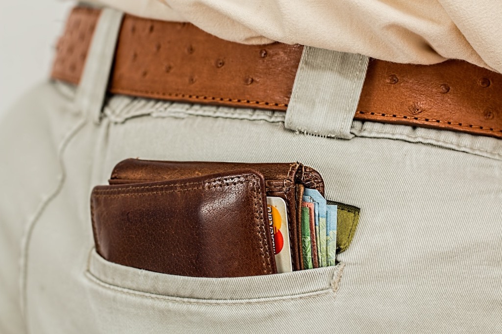 paying for cleaning service